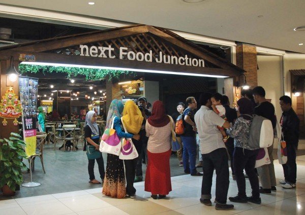 creating new memories bloggers day out klang parade next food junction