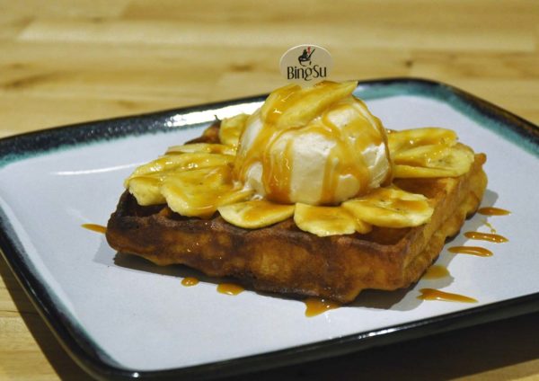 bingsu cafe korean dessert damansara uptown petaling jaya banana caramel waffle