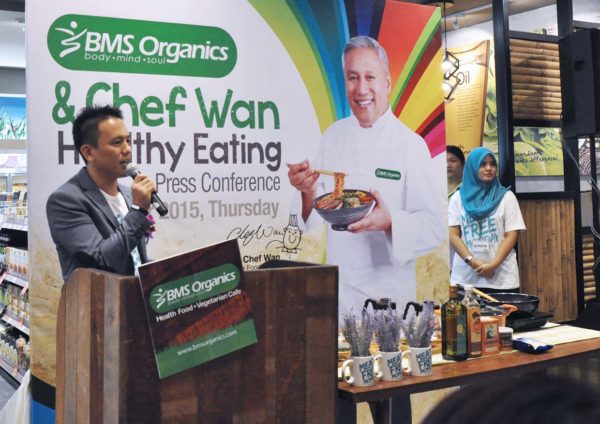meat free monday malaysia by bms organics in collaboration with datuk chef wan