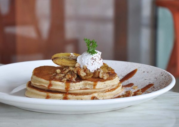 pancake house malaysia fluffy caramel banana walnut pancake