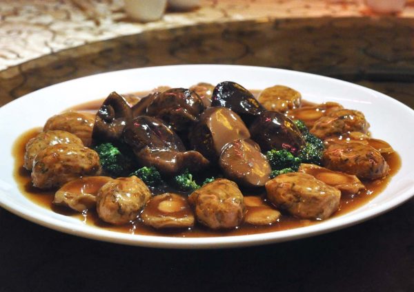 ti chen saujana hotels and resorts chinese new year mushroom