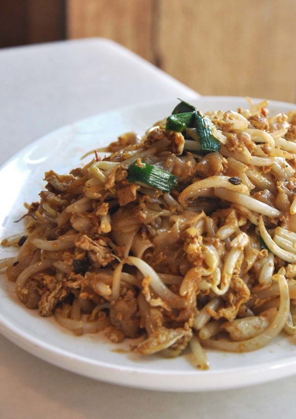 bai wei cuisine chinese restaurant desa sri hartamas fried fish noodles