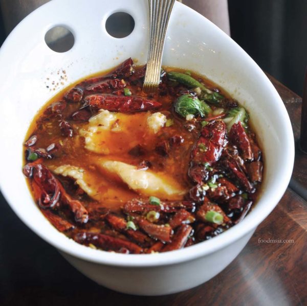 parent's day promo lucky cuisine sichuan restaurant kota damansara fish chili oil