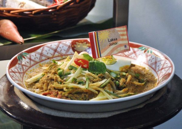 malaysia day hi-tea royale songket grand bluewave hotel shah alam laksa johor