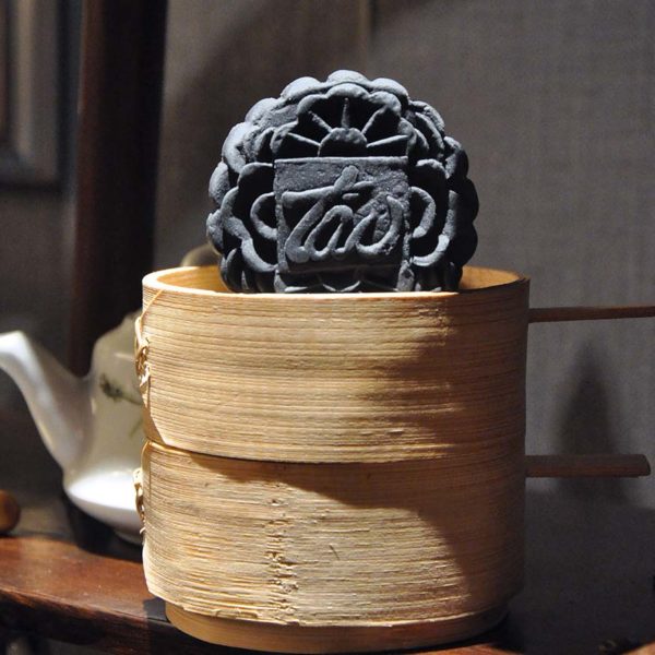 mid autumn festival tao chinese cuisine intercontinental kl bamboo charcoal mooncake