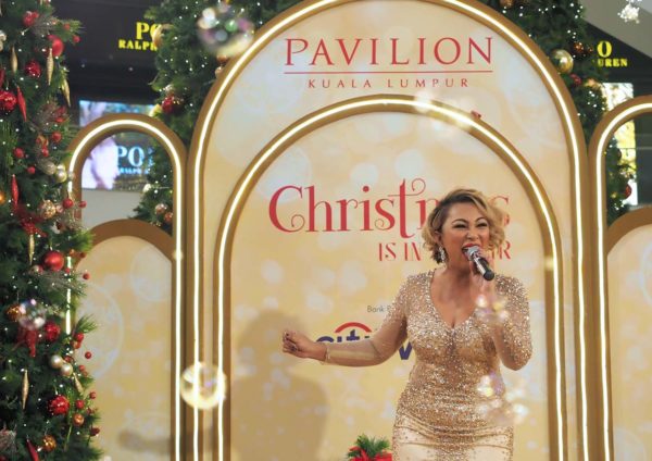 pavilion kl christmas 2017 songstress joy victor