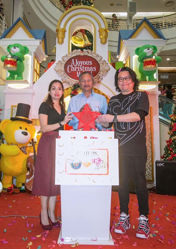 toy bank a gift of love cheras leisuremall pass it on