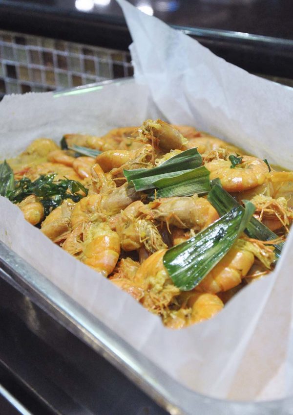 summit hotel kl city centre nelayan aneka citarasa ramadan buffet udang masak lemak nenas