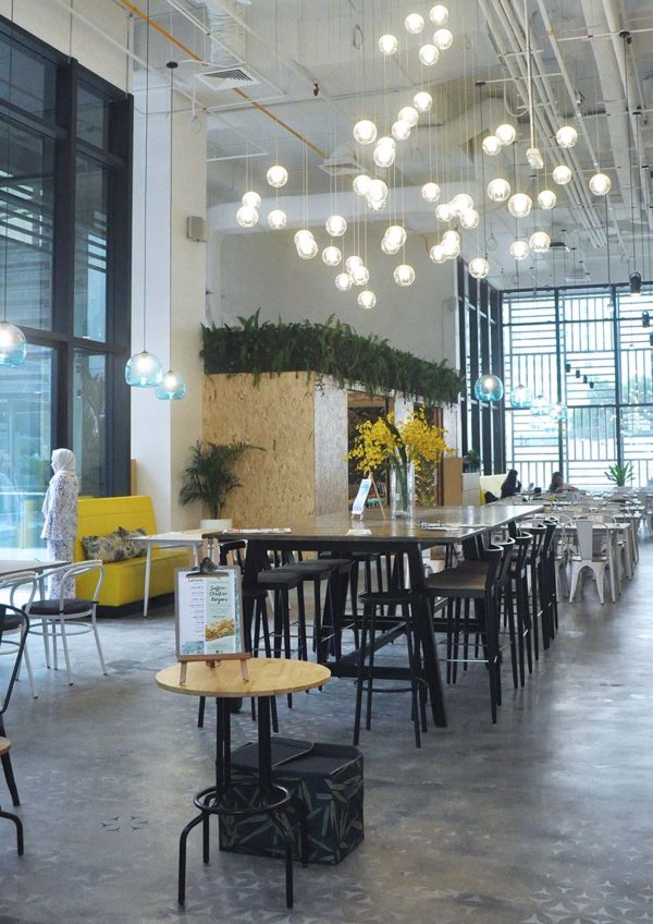 eatropica menara 1 sentrum nu sentral spacious