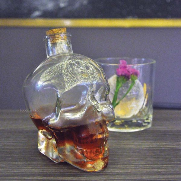 knowhere bangsar jalan maarof cocktail kopi negroni