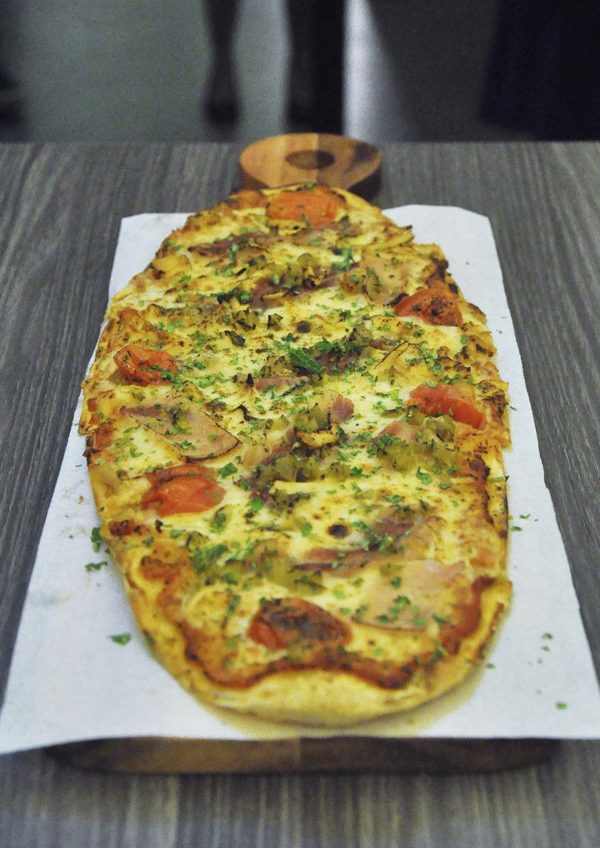 knowhere bangsar jalan maarof pizza chicken mexicana