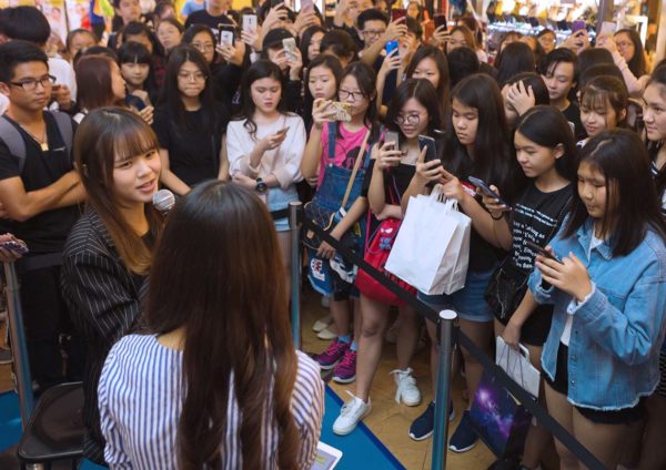 watsons neogence shu sen meet greet sharing event fans
