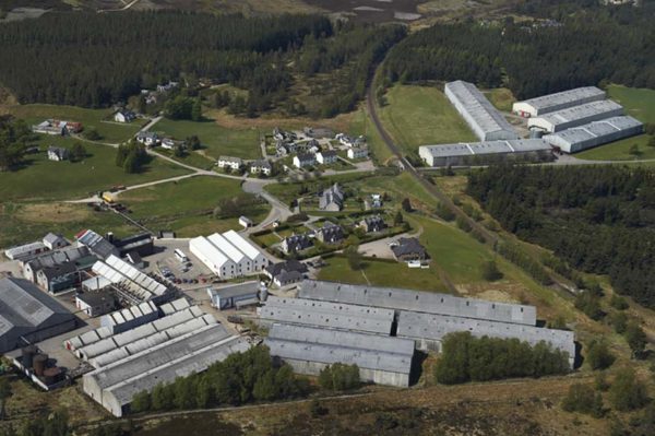 tomatin scottish highlands whisky distillery