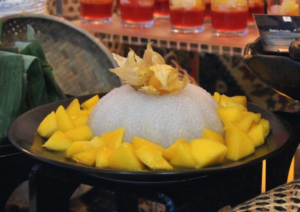 impiana klcc hotel kuala lumpur ramadan buffet dessert
