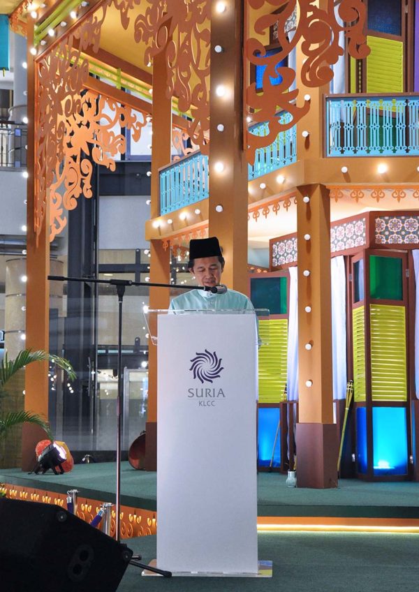 suria klcc kuala lumpur hari raya mall decoration datuk haji hashim wahir