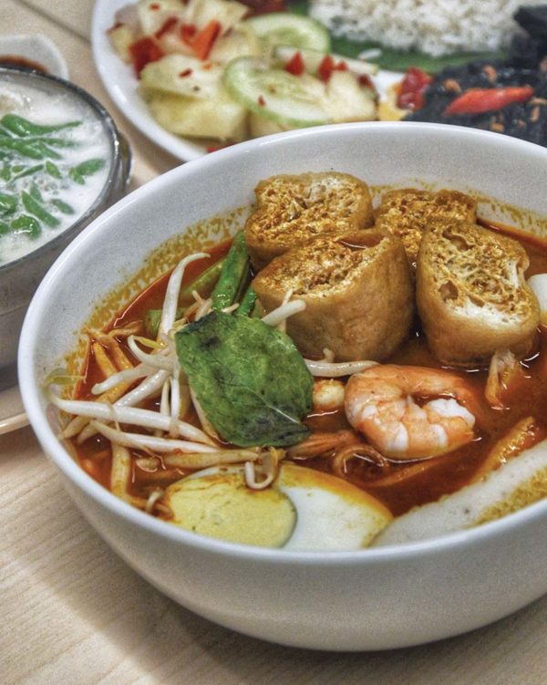 taste of paradigm mall petaling jaya warung mama curry noodle