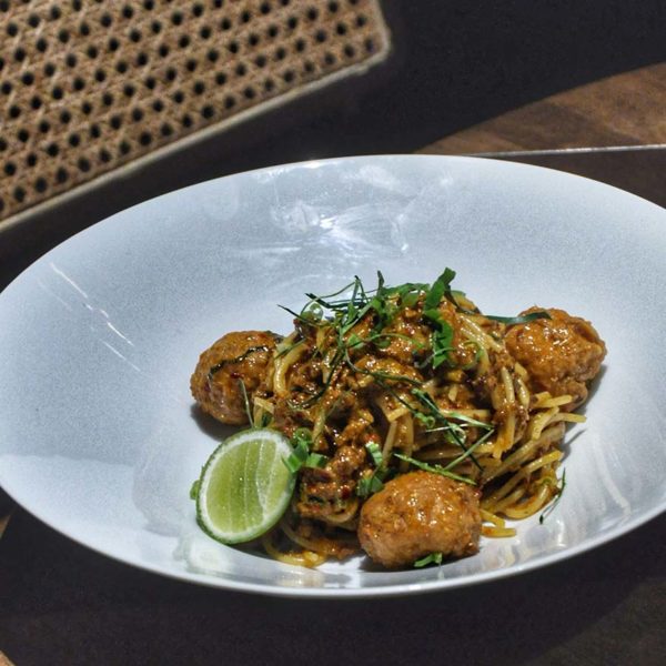 tommy thongchai thai fusion restaurant jaya one pj tom yum bolognese pasta