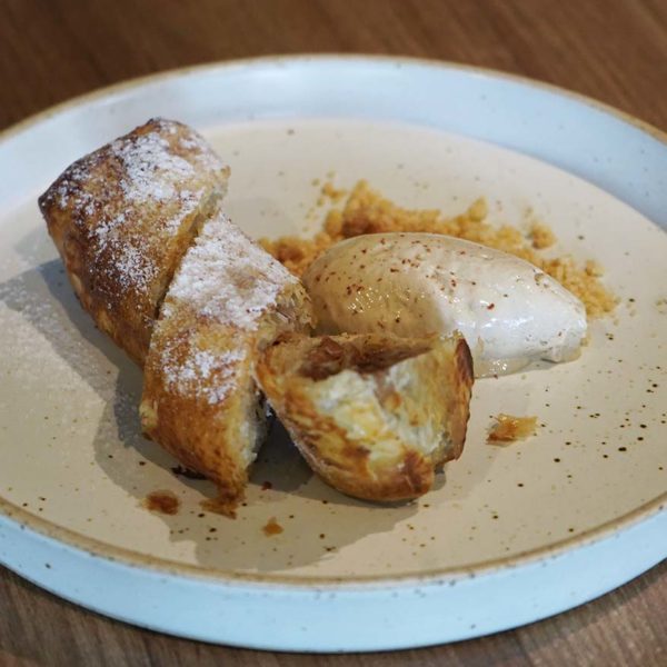 elements trec kuala lumpur apple strudel