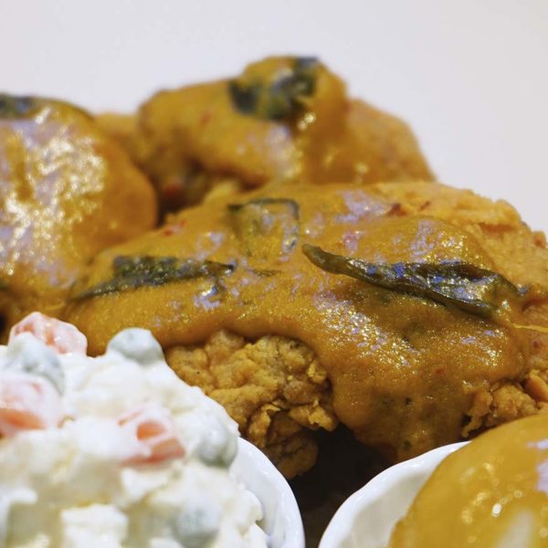 marrybrown eggstrapadu salted egg meal rich creamy sauce