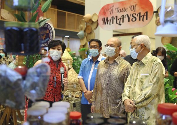 a taste of malaysia damen mall usj