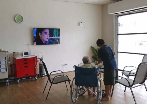 elderlovemissi nursing home living hall