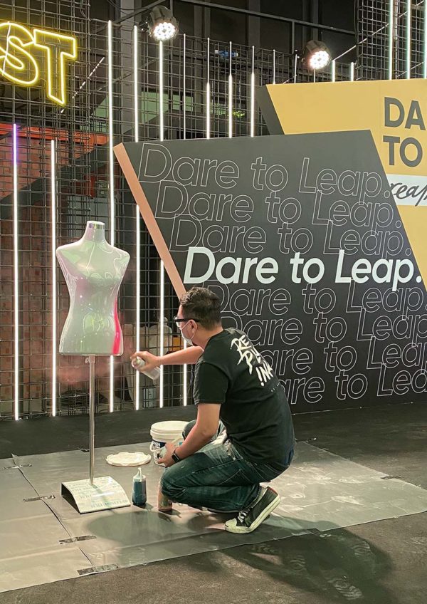 realme 828 fans festival stage performance