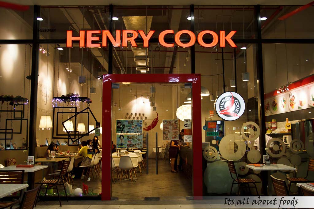 Henry Cook @ SSTwo Mall, Petaling Jaya