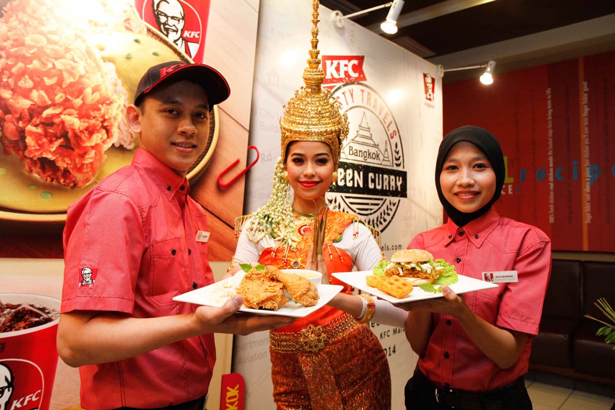 The New KFC Bangkok Green Curry Chicken Meals & Zinger Green Curry Burger