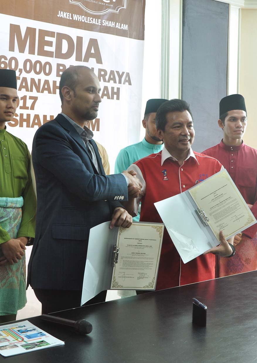 60,000 Pairs Jakel’s Baju Raya For Voters Parlimen Tanah Merah