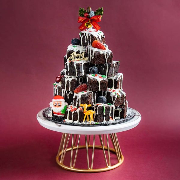 elevete patisserie xmas collection christmas stacked brownies with fruits