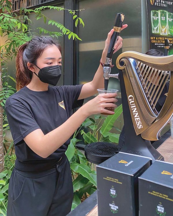 guinness st patrick festival 2022 pour draft stout