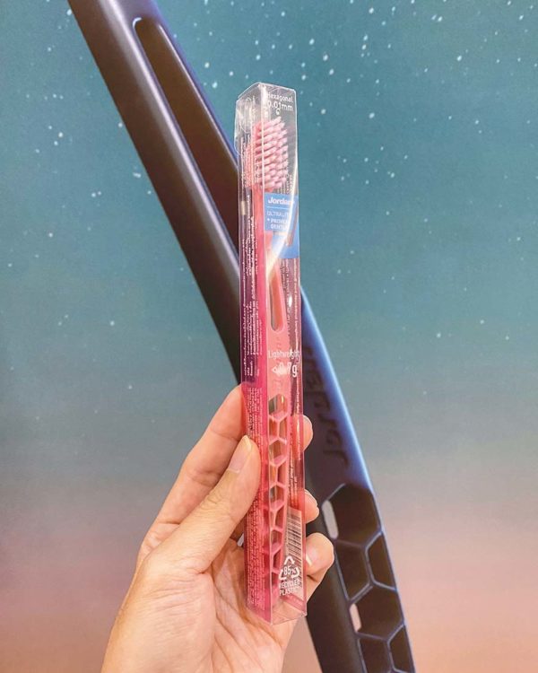 jordan ultralite toothbrush lightweight design