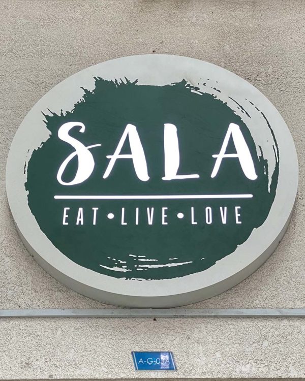 sala vegan restaurant burger belacan desa sri hartamas