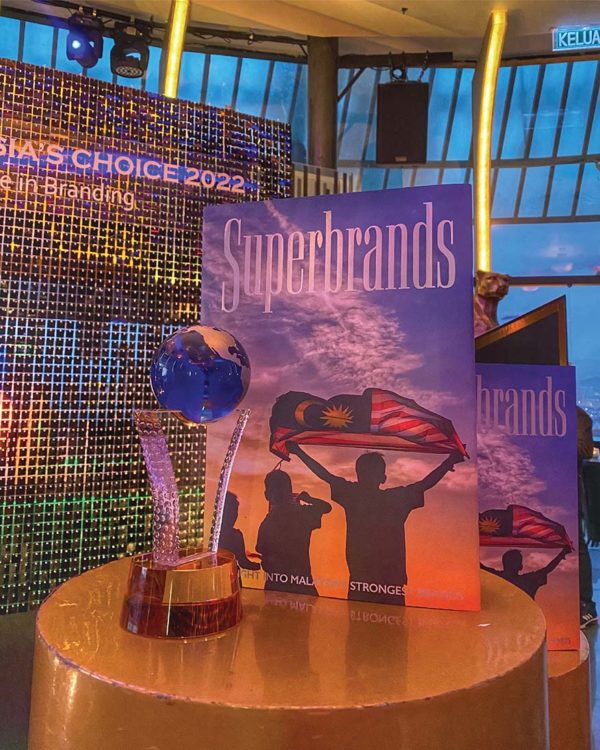 superbrands malaysia 2022 awards trophy book publication