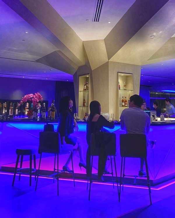 king cole jazz and whiskey lounge avante hotel petaling jaya stylish bar