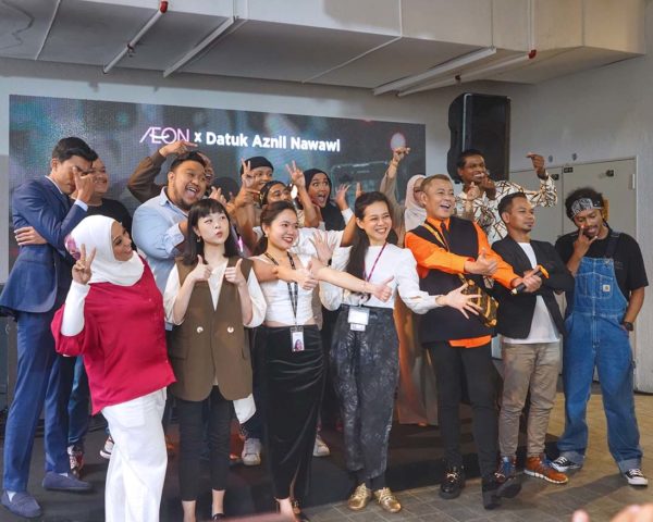 raja viral datuk aznil nawawi aeon tiktok collaboration launching event