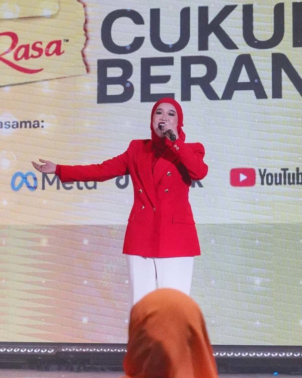 program mentor wanita cukup berani maggi theme song performance