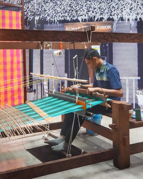 renaissance johor bahru hotel global day of discovery galeri tenun johor