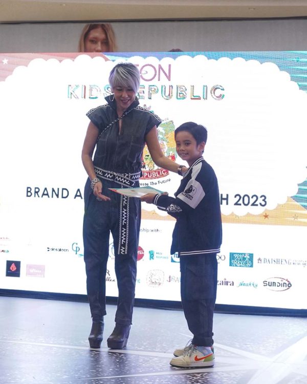 aeon malaysia kids republic brand ambassador gillian hung mama g