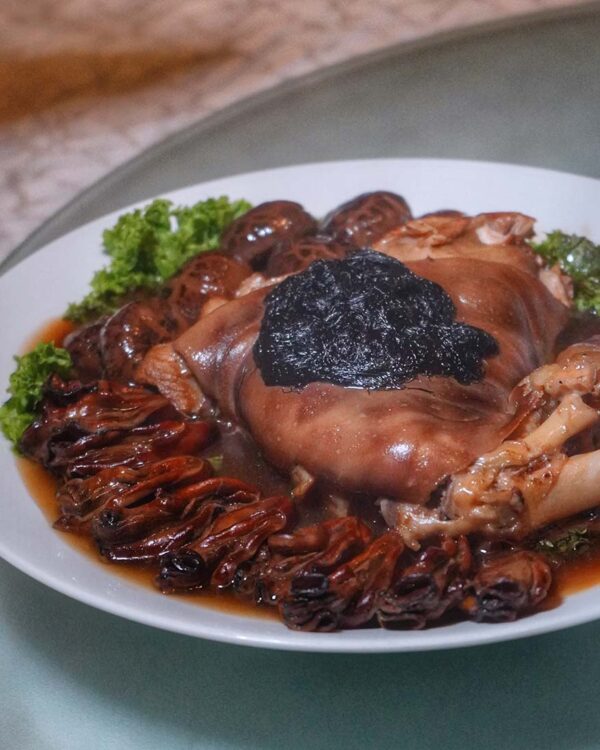 grand millennium kuala lumpur lai ching yuen chinese new year braised pork knuckle