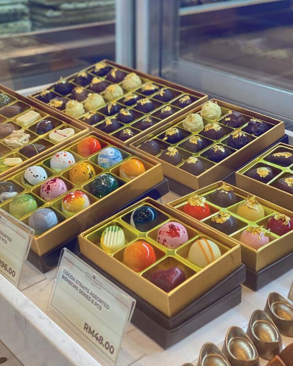 cocoa straits 1778 skyavenue resorts world genting chocolate bonbon
