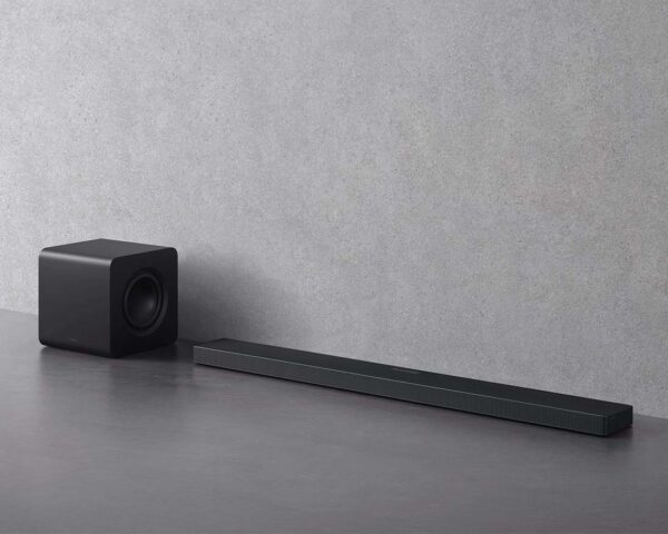 samsung oled visuals with q-series soundbars ai-powered audio optimization system