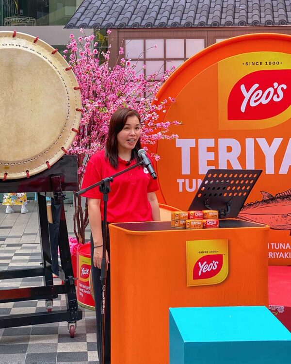 yeos itadakimasu tuna with a twist teriyaki flavour tan mei yen country general manager